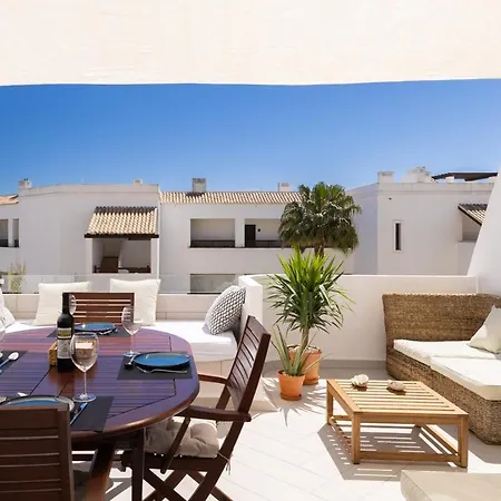Apartment Magnolia Sea View, Dream Terrace, Pool, Front